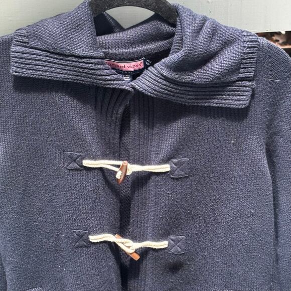Vineyard Vines Navy Blue Knit Sweater M Cotton Cashmere Blend Toggle FLAW - Picture 2 of 10